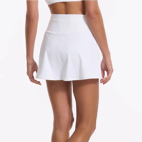 Vuori Skirts Nwt Vuori Volley Skirt In White Poshmark